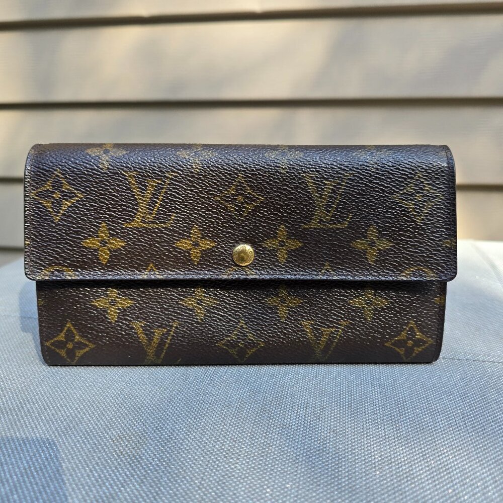 Louis Vuitton Sarah Monogram Wallet